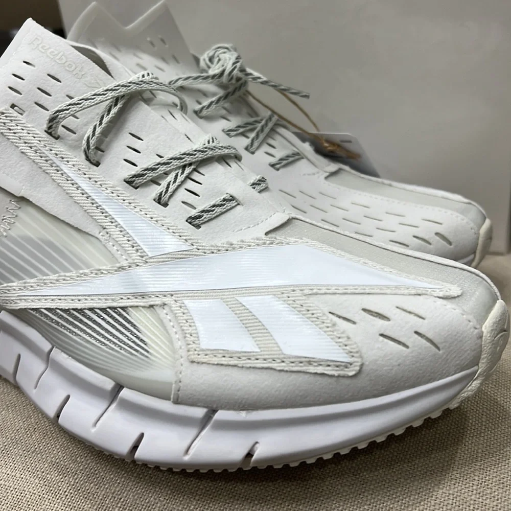 Maison Margiela x Reebok Zig 3-D Memory Of GW5008 White Sneakers - Picture 2 of 12